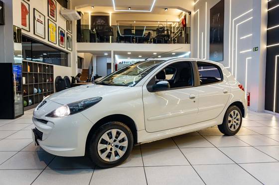 PEUGEOT 207 1.4 ACTIVE 8V FLEX 4P MANUAL PEUGEOT 207 1.4 ACTIVE 8V FLEX 4P MANUAL